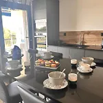 Le Mistral Standing Avec Vue Exceptionnelle En 1ere Ligne Prázdninový dům *
