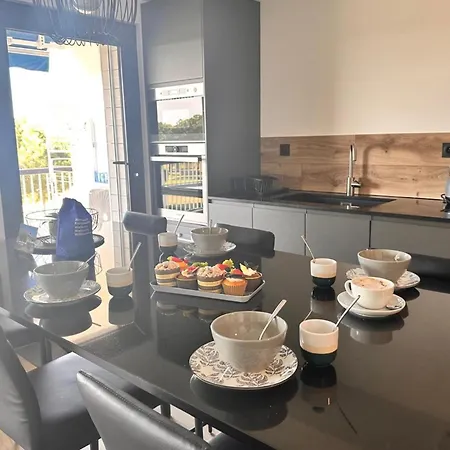 Le Mistral Appartement Standing Avec Vue Mer Exceptionnelle En 1Ere Ligne Holiday home *