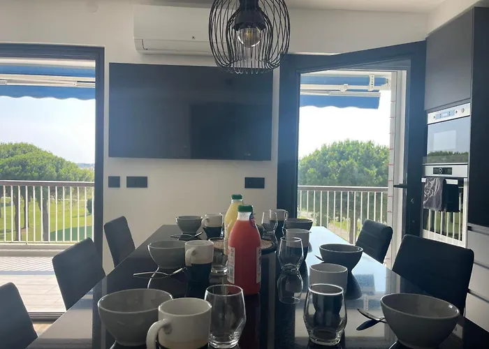 Le Mistral Standing Avec Vue Exceptionnelle En 1ere Ligne Vakantiehuis *