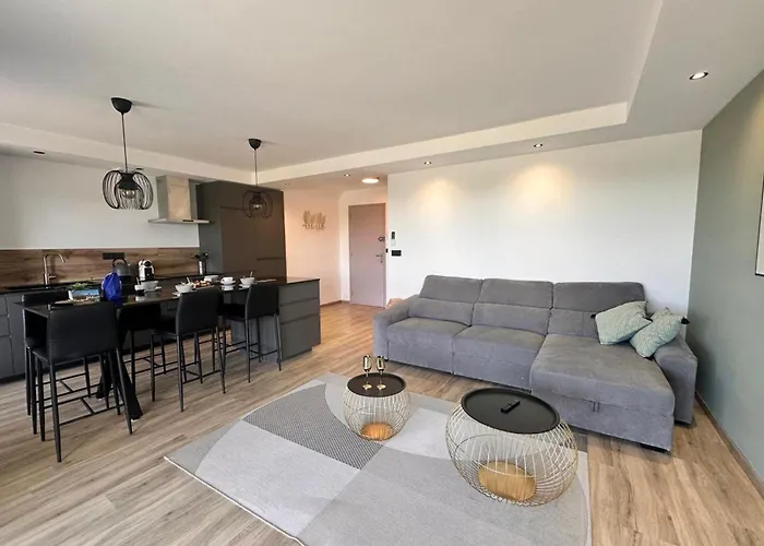 Le Mistral Standing Avec Vue Exceptionnelle En 1ere Ligne Ferienhaus Le Grau-du-Roi