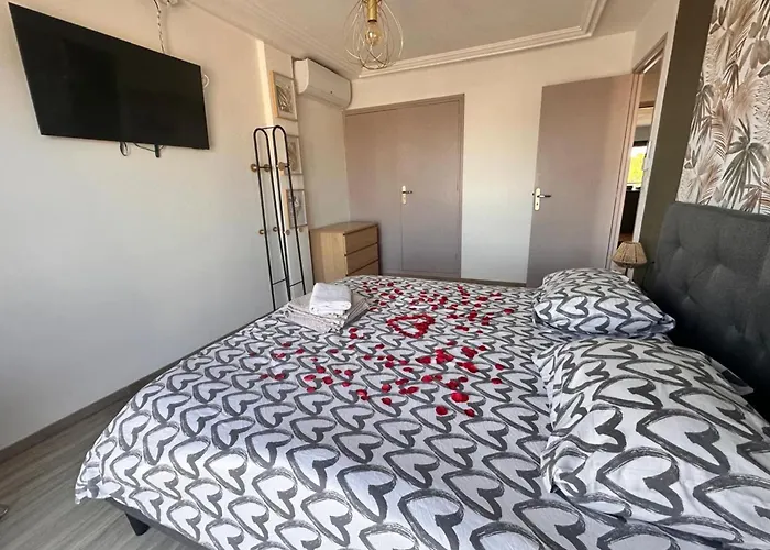 Le Mistral Standing Avec Vue Exceptionnelle En 1ere Ligne Vakantiehuis *
