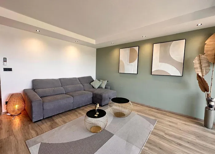 Le Mistral Standing Avec Vue Exceptionnelle En 1ere Ligne Ferienhaus Le Grau-du-Roi